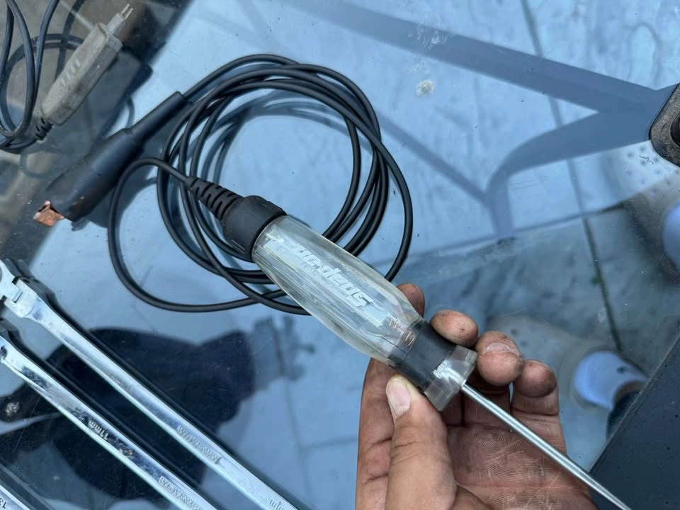 Snap on digital test light probe - photo 2