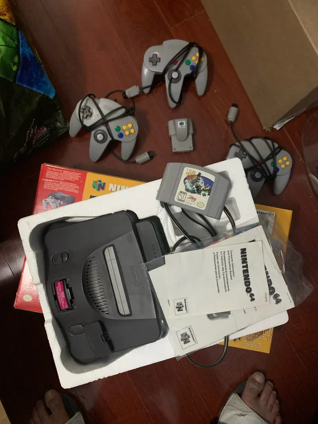 Nintendo 64 Console thumbnail