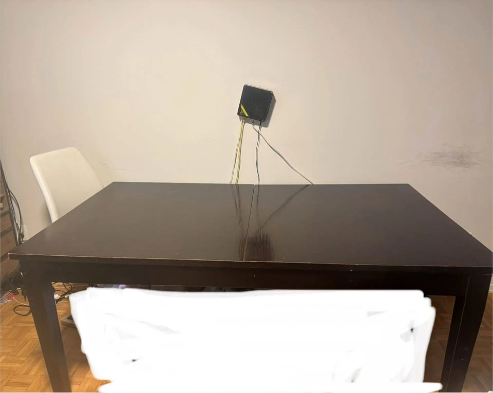 Extendable Dining Table