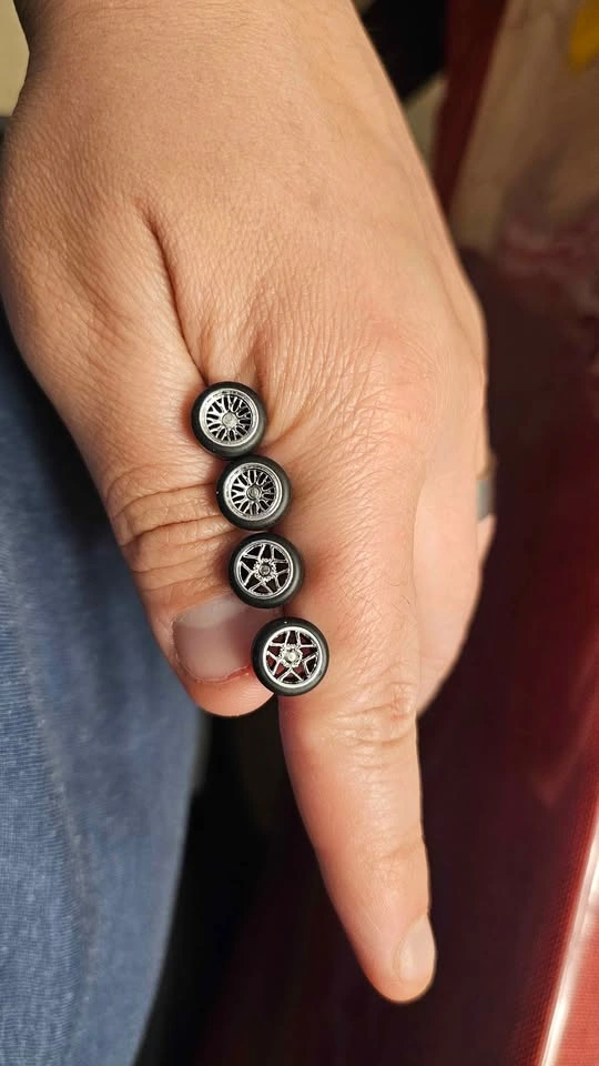 1/64 Diecast wheel - photo 4