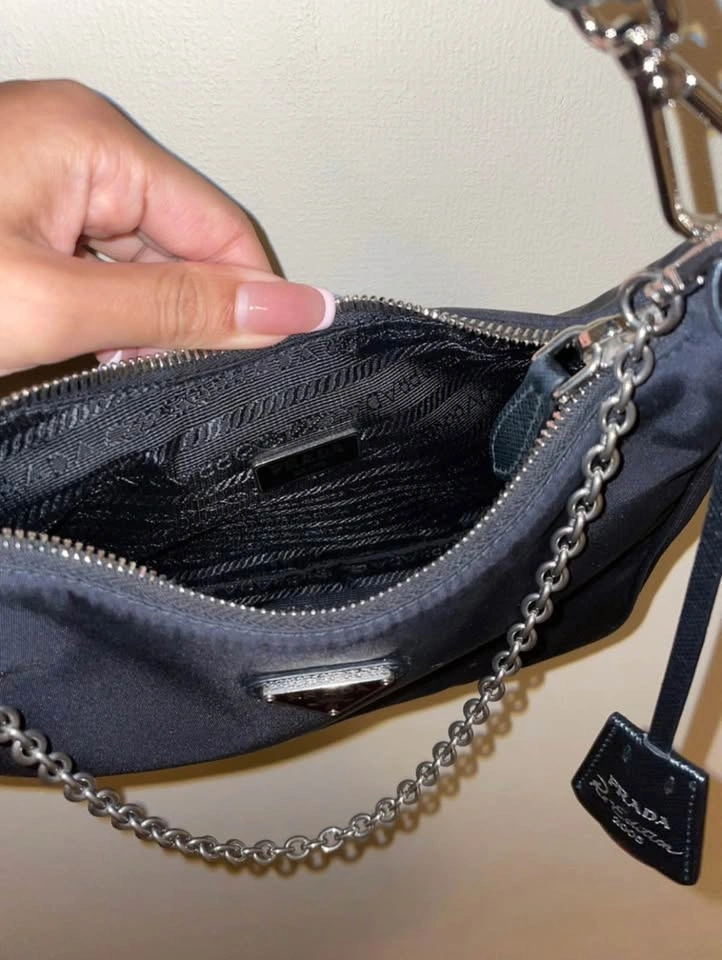 Authentic Prada Re-Edition 2005 Re-Nylon Bag - photo 3
