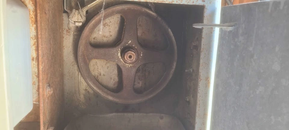Biro model 11 meat bandsaw - photo 3