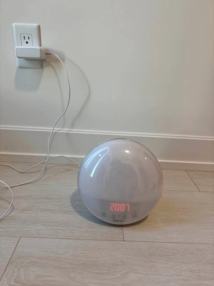 Philips HF3520 Wake-Up Light Alarm Clock