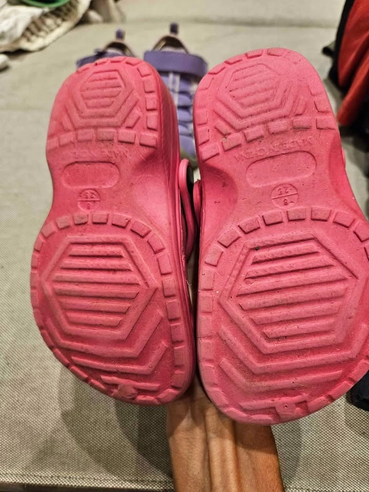 Size 8 and 9 Little Girls Shoe Lot - photo 3