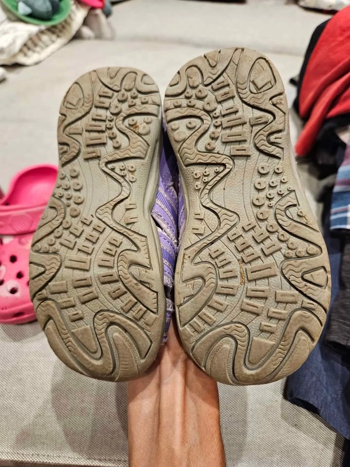 Size 8 and 9 Little Girls Shoe Lot - photo 4