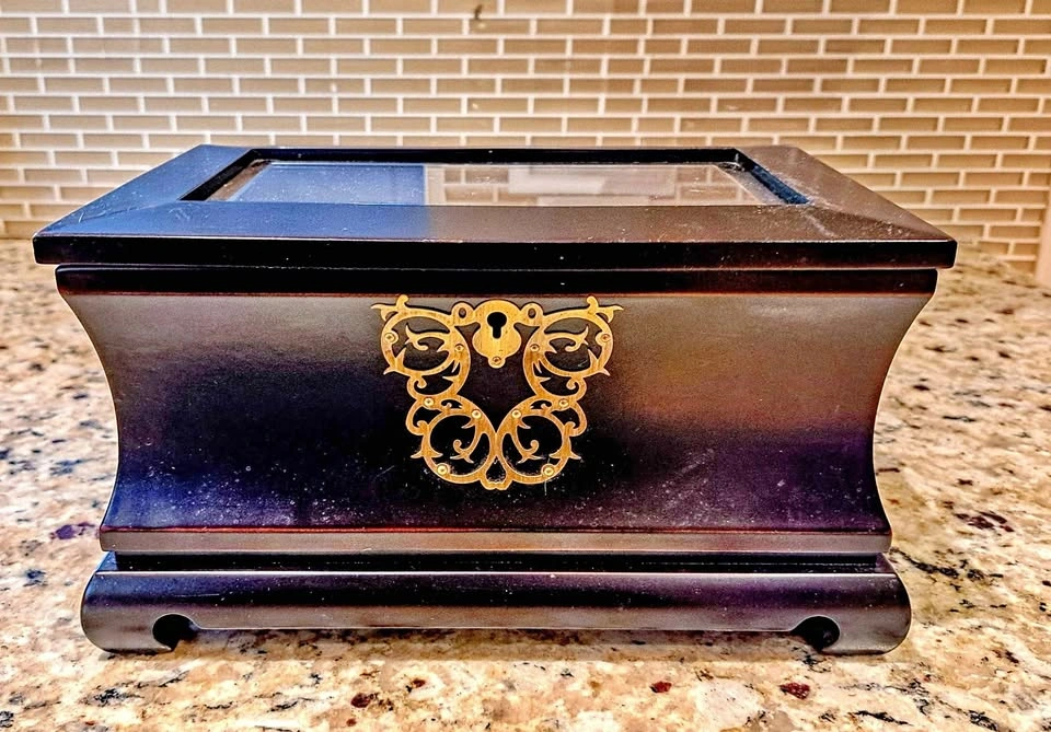 Bombay Storage Box