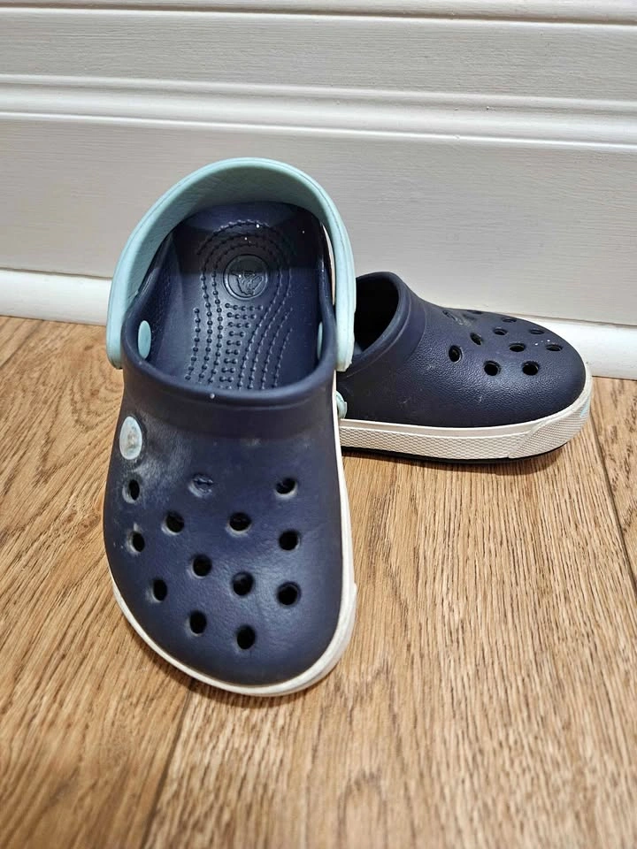 Size 6C/7C Navy Crocs