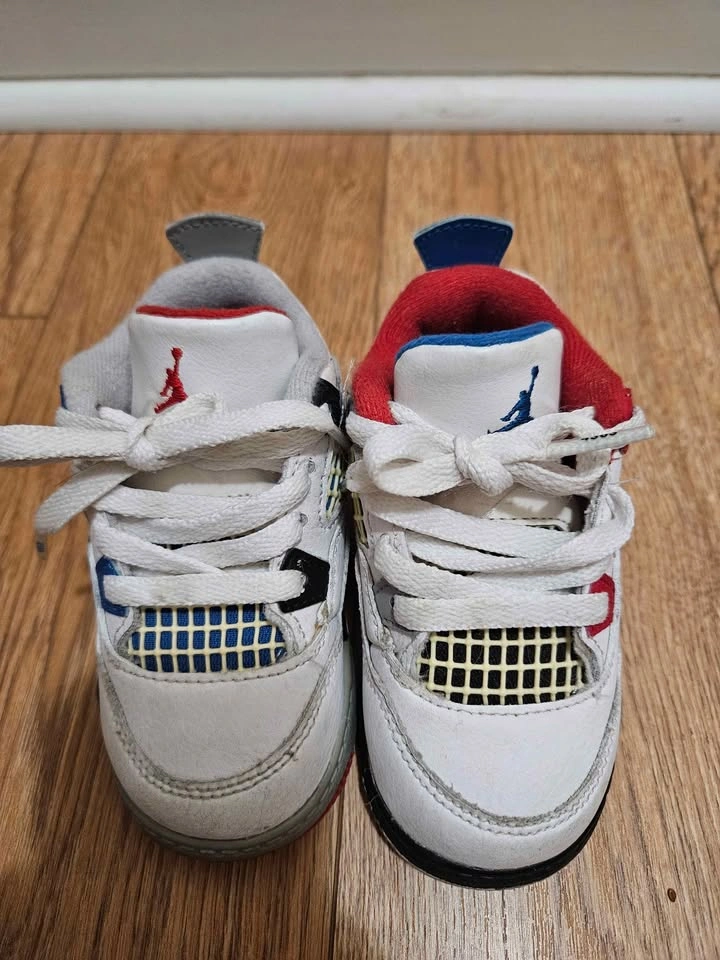 EUC Size 6C Toddler Nike Air Jordan Retro - photo 2