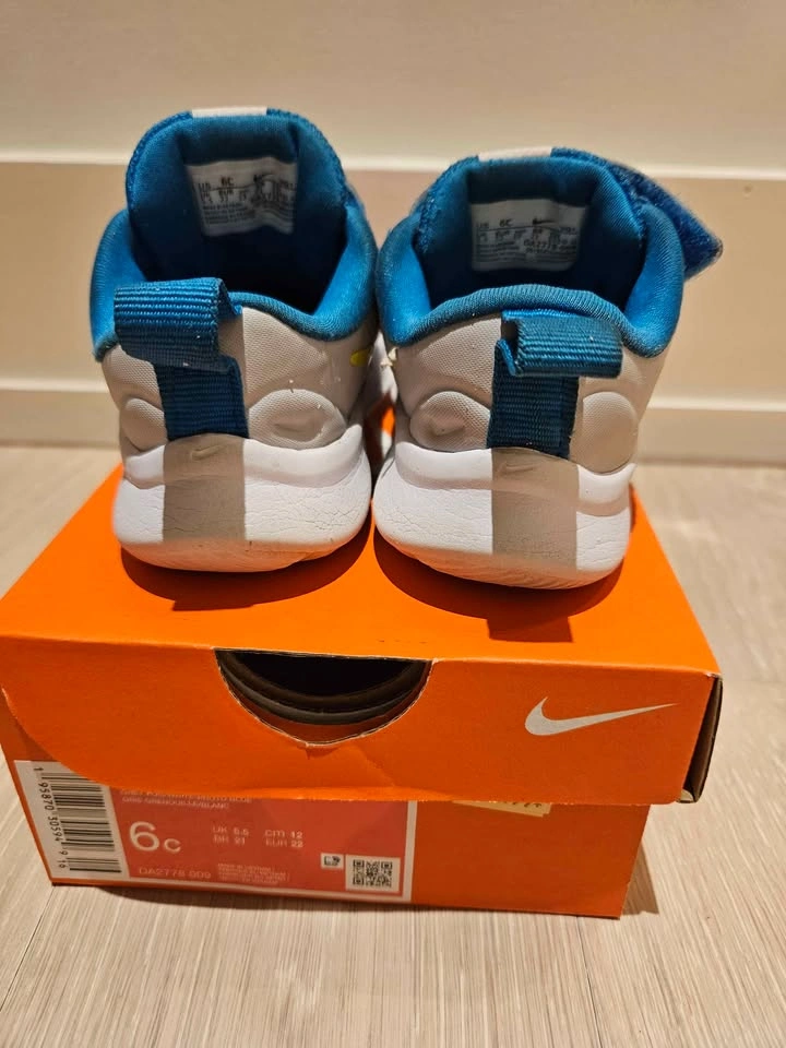 Size 6C Toddler Nike Running Shoes - photo 4