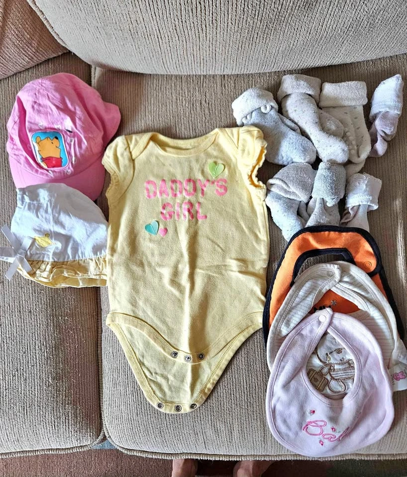 Size 6-9 Months Girls 13-piece Lot