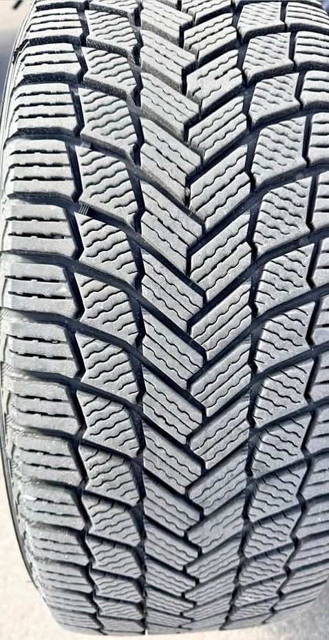 Tesla OEM Model Y Rims and snow tires - photo 2