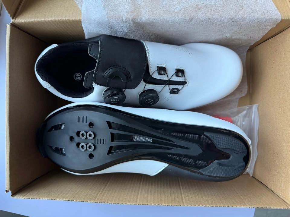 White Cycling Shoes – US 10.5 / EU 45 – New Open Box - photo 4