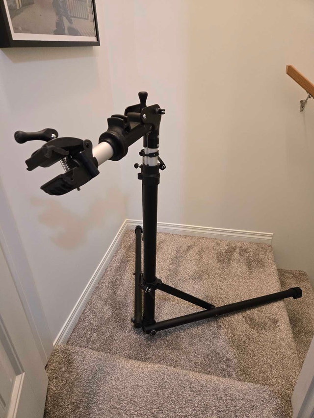 Bicycle Repair Stand