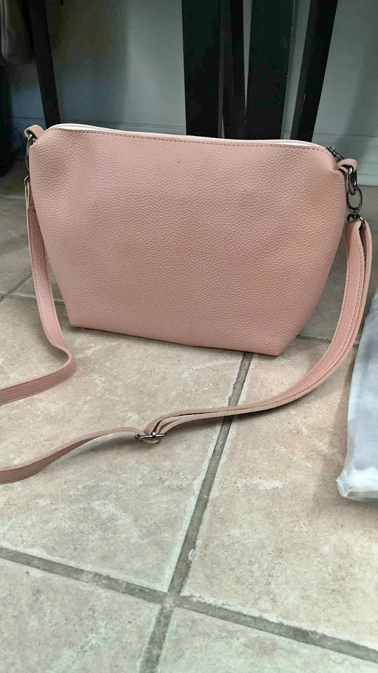 Shoulder purse