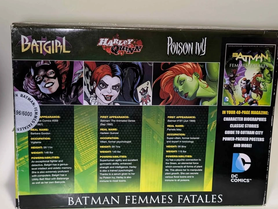 Batman: Femme Fatales figures (Batgirl, Harley Quinn, Poison Ivy - photo 2