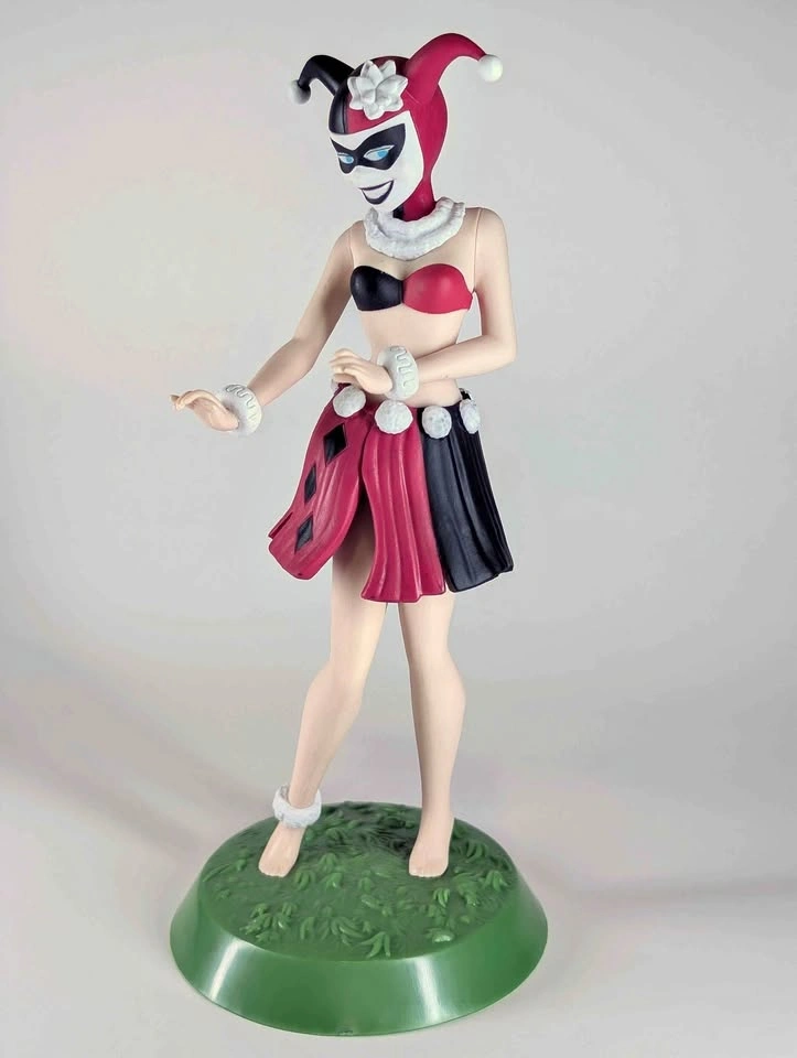 Harley Quinn Hula Girl Bobble Figure