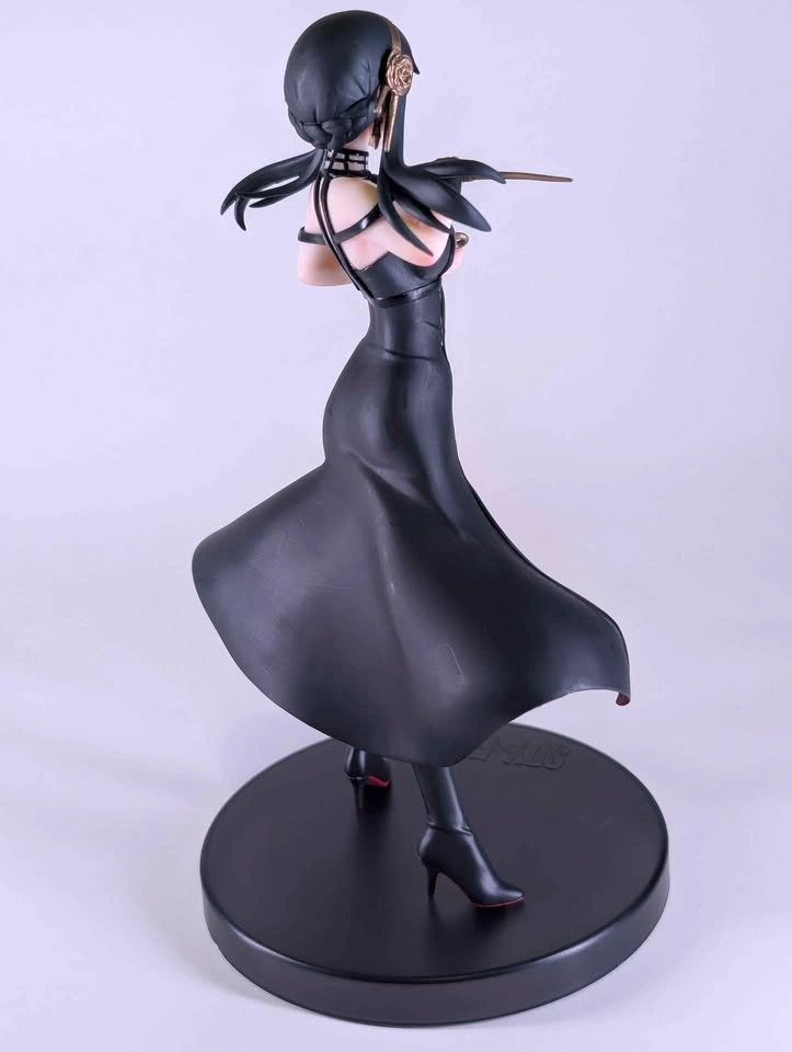 Yor Forger (Thorn Princess) — Spy X Family - photo 3
