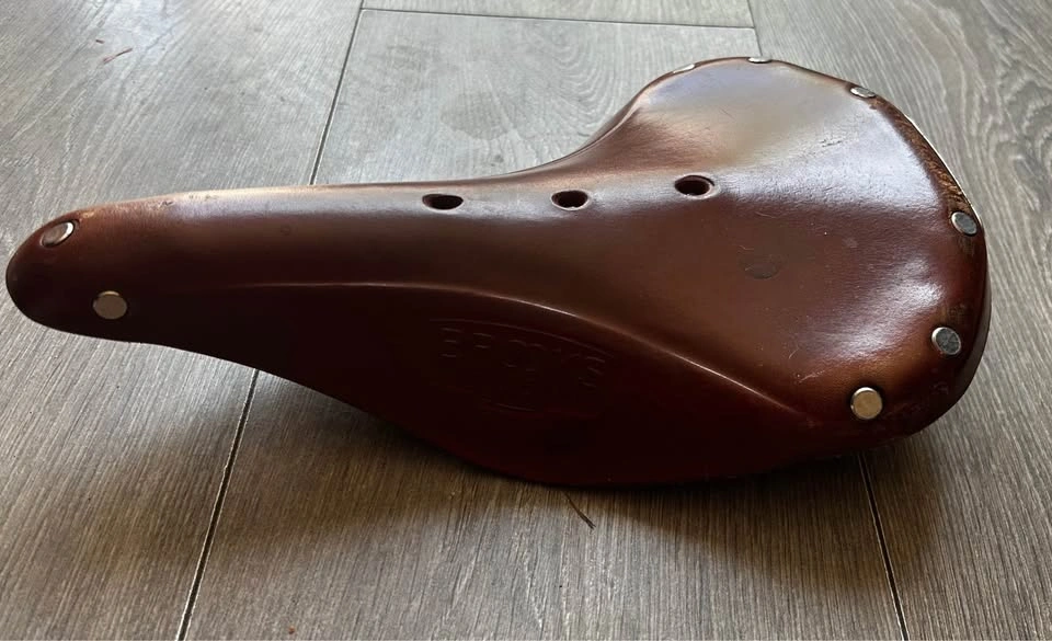 Brooks B.17 brown leather saddle - photo 4