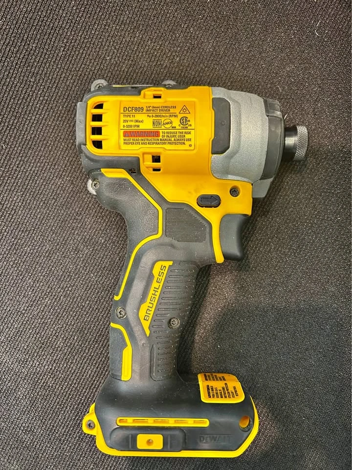 Dewalt DCF809 impact driver