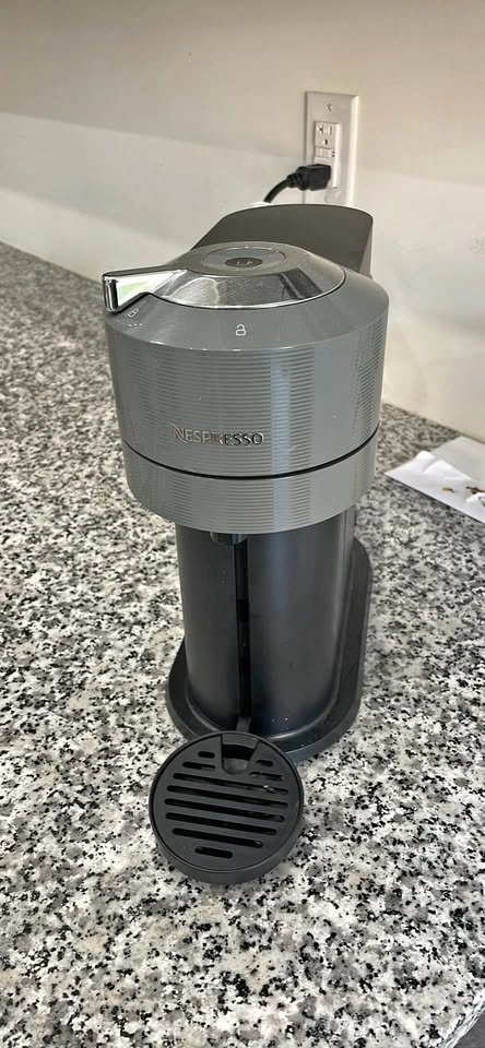 Nespresso Vertuo Next - coffee maker