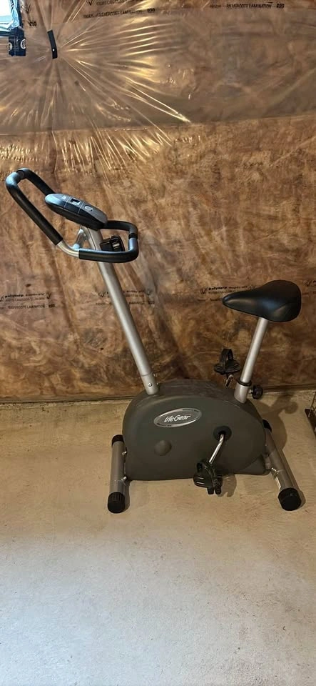 Life Gear Exercise Bike