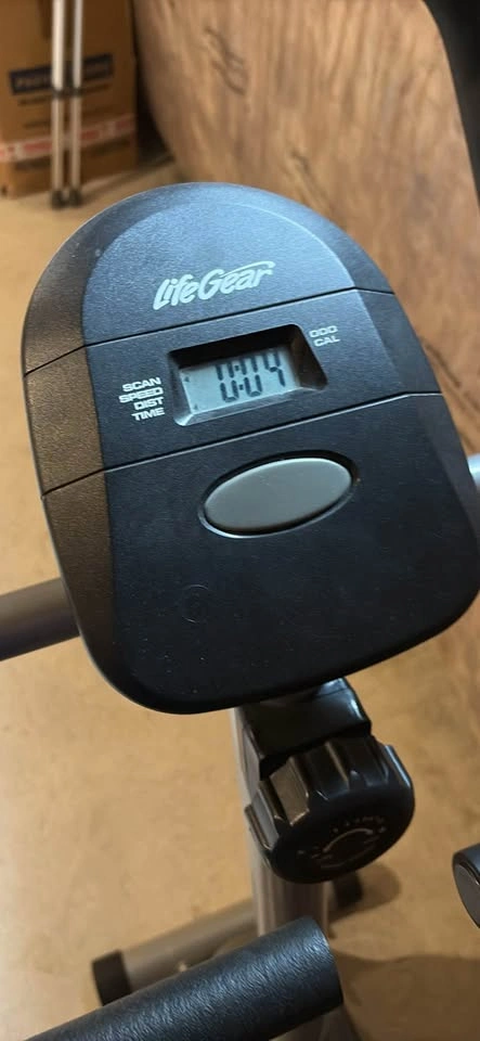 Life Gear Exercise Bike - photo 2