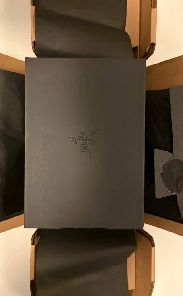 (Brand New) Razer Viper Mini Signature Edition - Black - photo 4