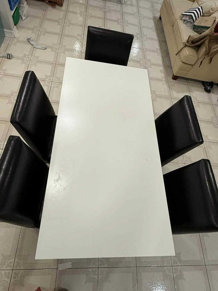 Dining Table with 4 Chairs - photo 2