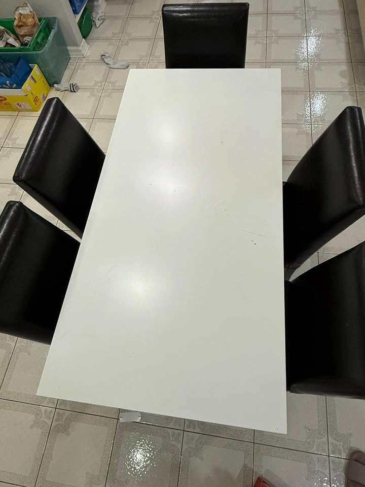 Dining Table with 4 Chairs - photo 5