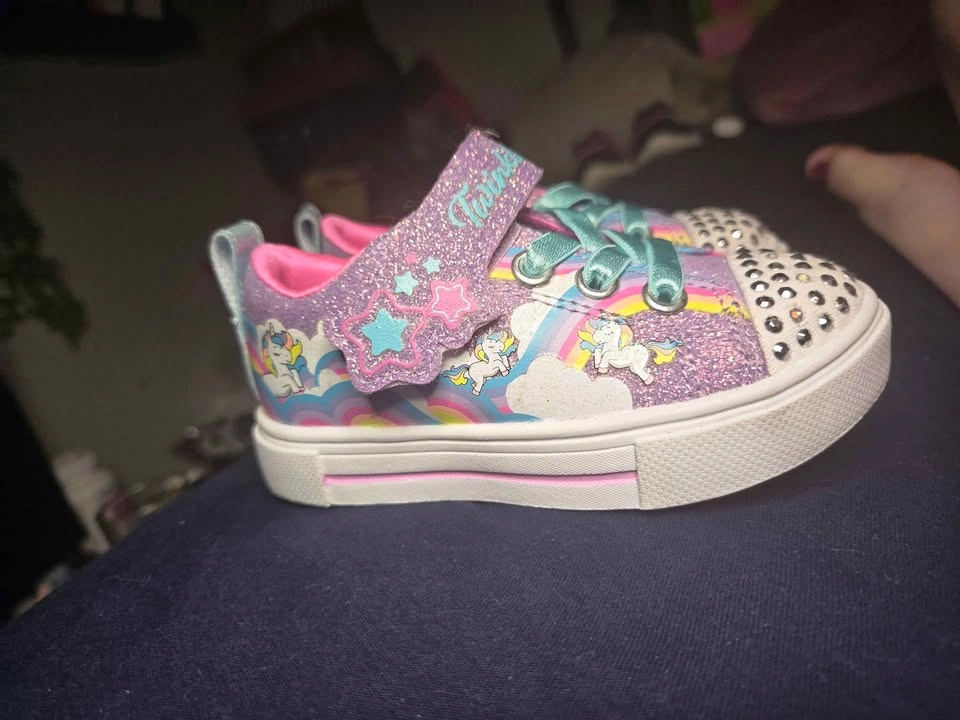 Toddler Twinkle Toes Light-Up Unicorn Shoes Size 5 - photo 2