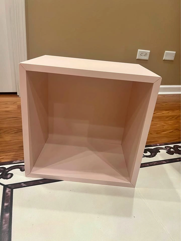 Wall shelves