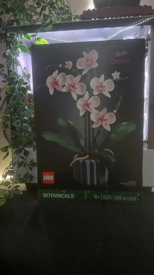 Legos Orchid