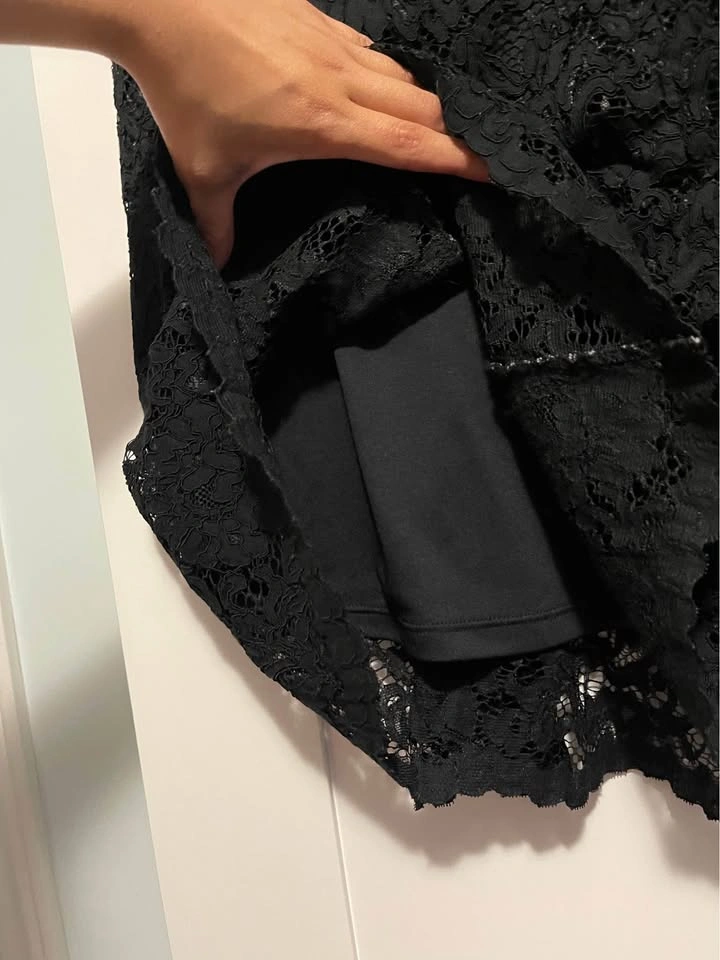 2 Uniqlo Lace Skirts - photo 4