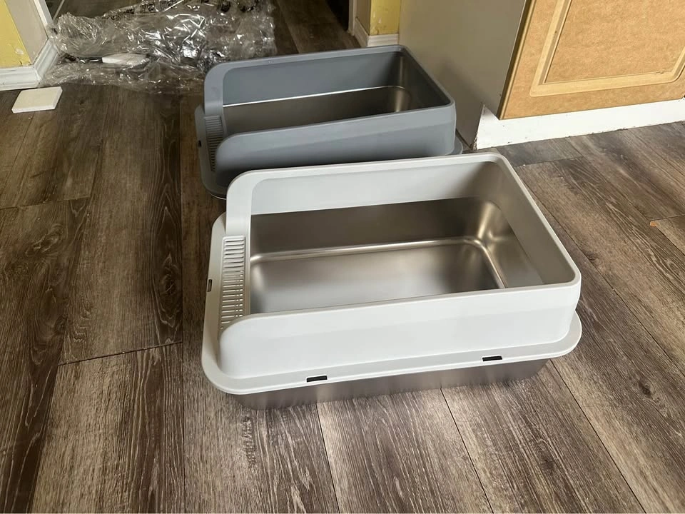 Cat Litter Boxes – New - photo 3