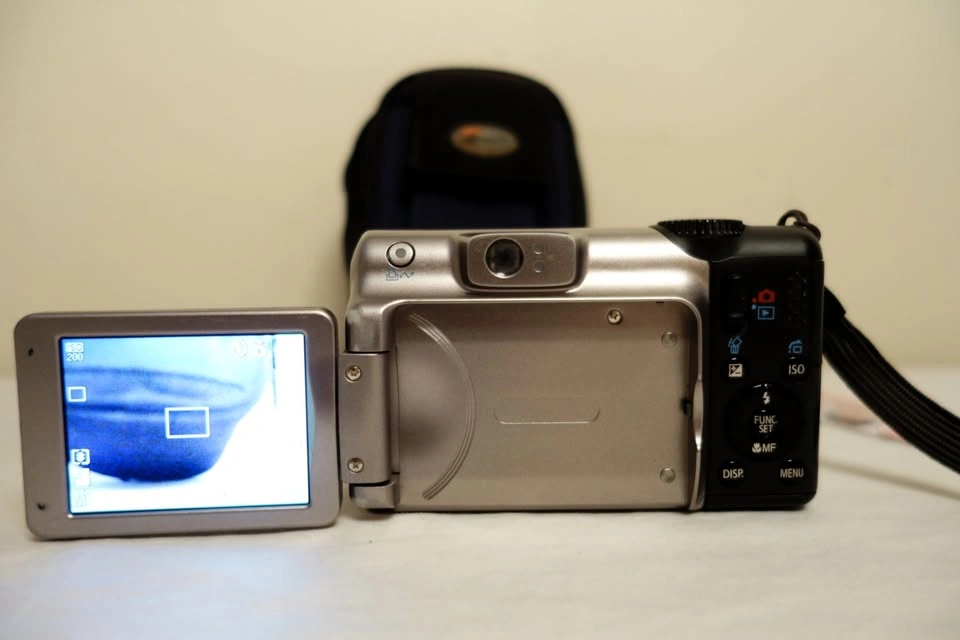 Canon PowerShot A650 IS 12MP 6X Optical Zoom Digital Camera - photo 5