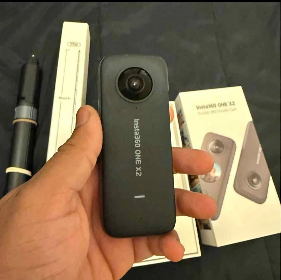 Insta360 ONE X2 – Great Condition + Accessories Included