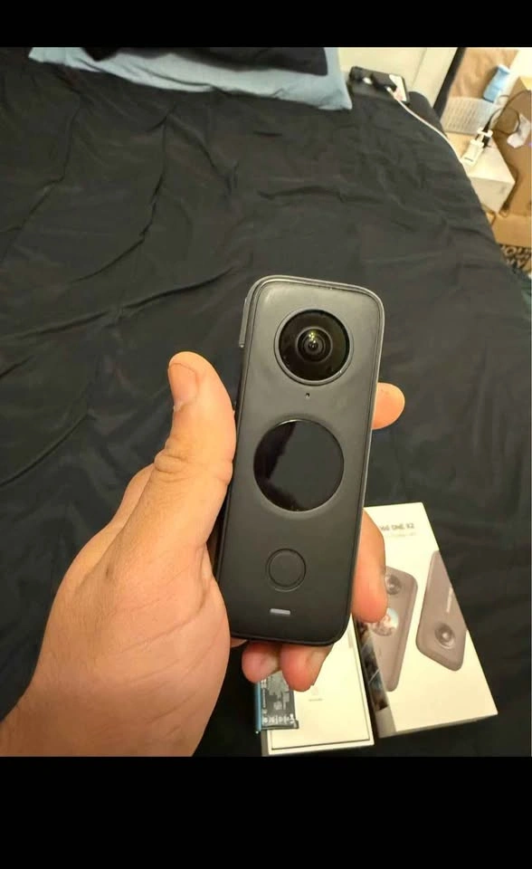 Insta360 ONE X2 – Great Condition + Accessories Included - photo 2