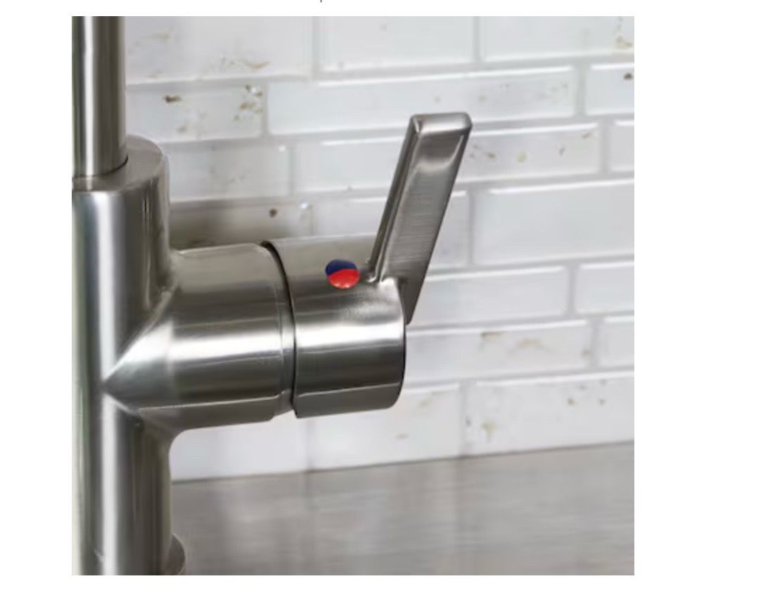 Flynt Stainless Steel Pull-down Kitchen Faucet - New - photo 2