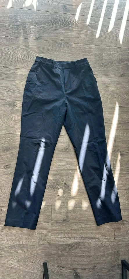 Uniqlo Smart Ankle Pant Navy Blue - S