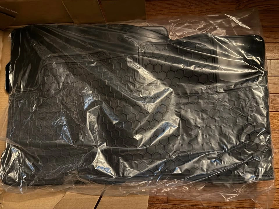 New Toyota Highlander floor mats - photo 2