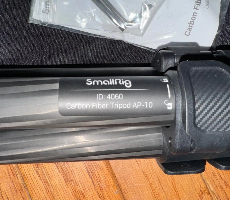 New SmallRig AP-10 carbon fibre camera tripod - photo 3