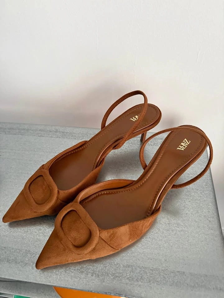 Slingback Kitten heels