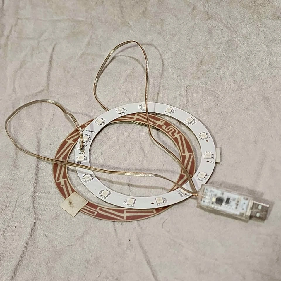 PS5 console LED ring