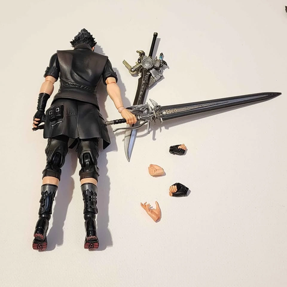 Square Enix Final Fantasy 15 Play Arts Kai - Noctis - photo 4