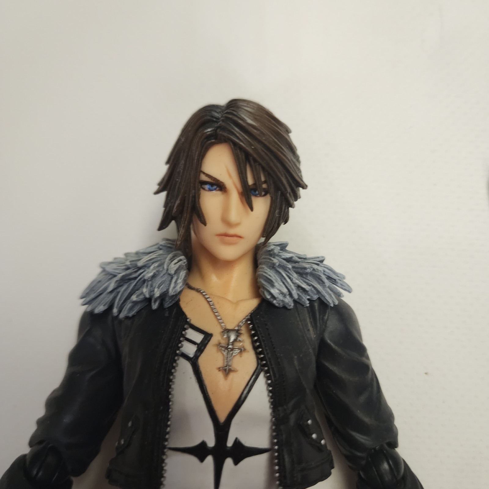 Final Fantasy Dissidia Play Arts Kai Vol 2 Squall Figure - photo 2