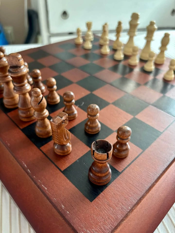 3-in-1 Wooden Chess, Checkers & Backgammon Set - photo 4