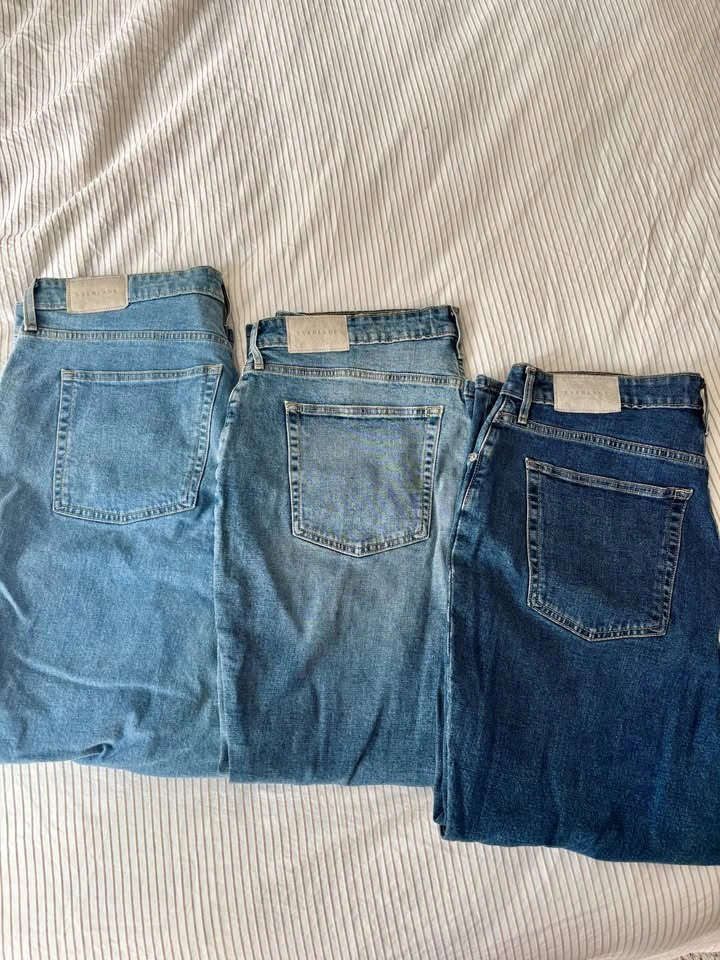 Everlane Curvy Cheeky Organic Cotton Jeans - Sizes 33 & 34 - photo 2