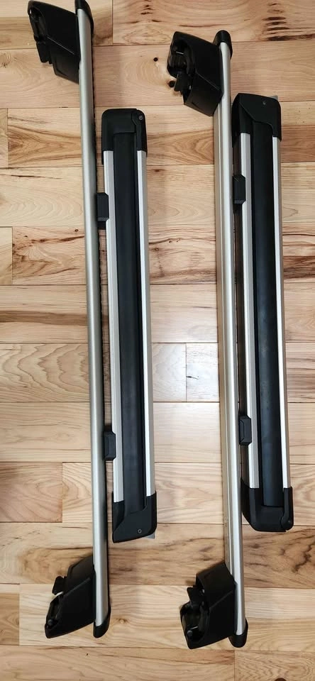 Audi Q5 rails and Thule Snowpack ski rack