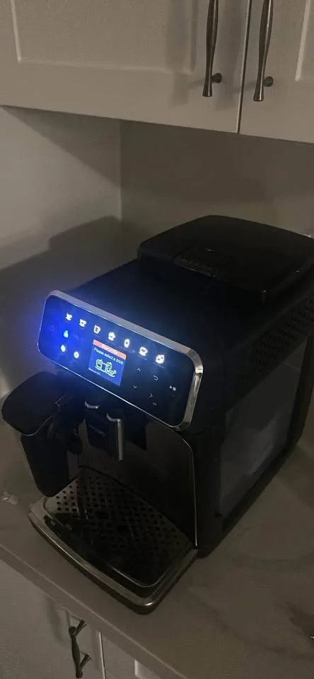 Philips 4300 Espresso Machine - LatteGo, 8 Coffee image indicator(4)