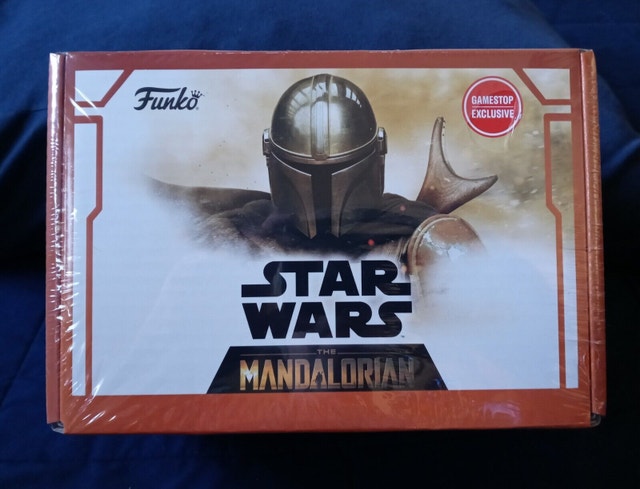 New Sealed Mandalorian Pop Funko Collector Box